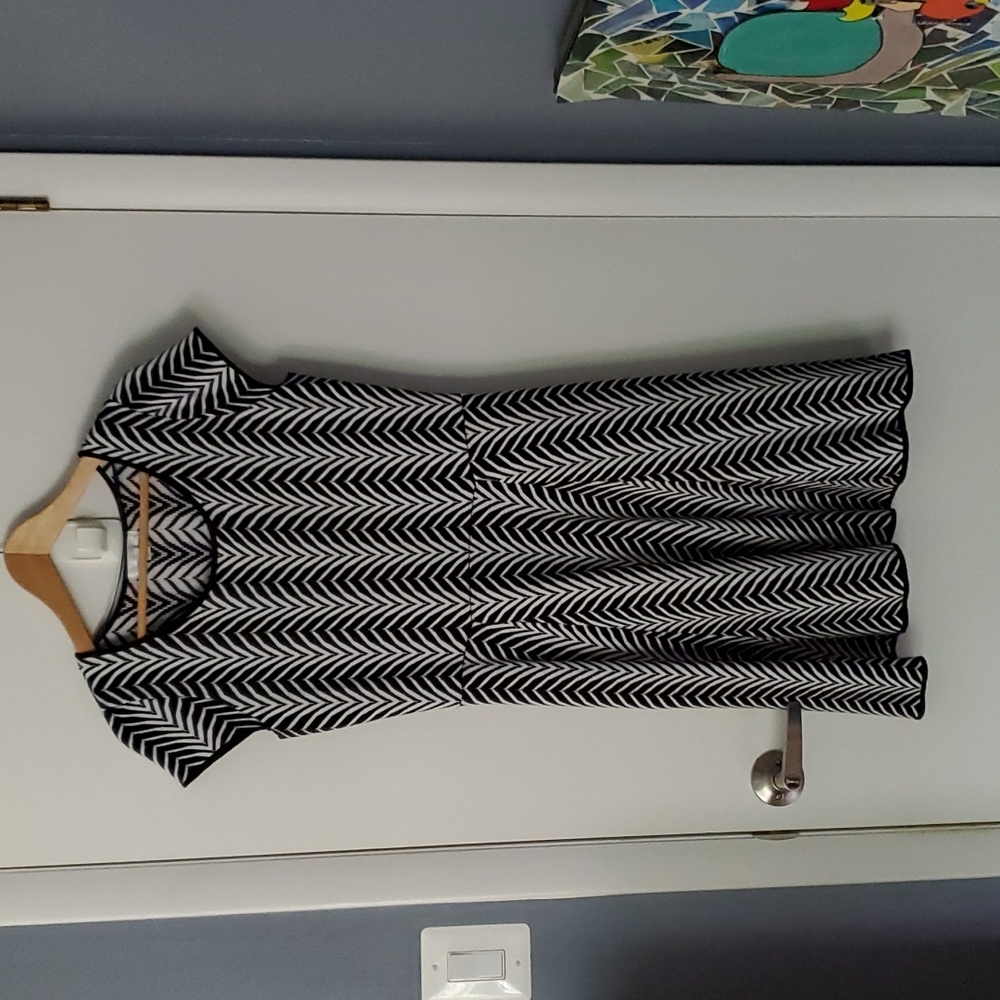 Cute black and white midi dress